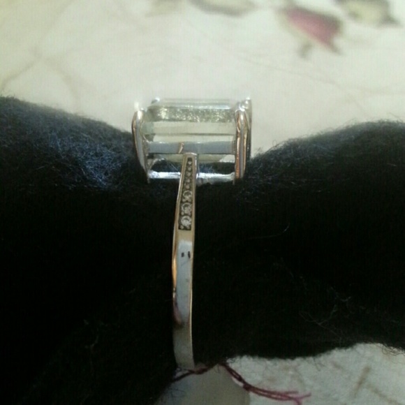 Ring - Picture 2 of 2